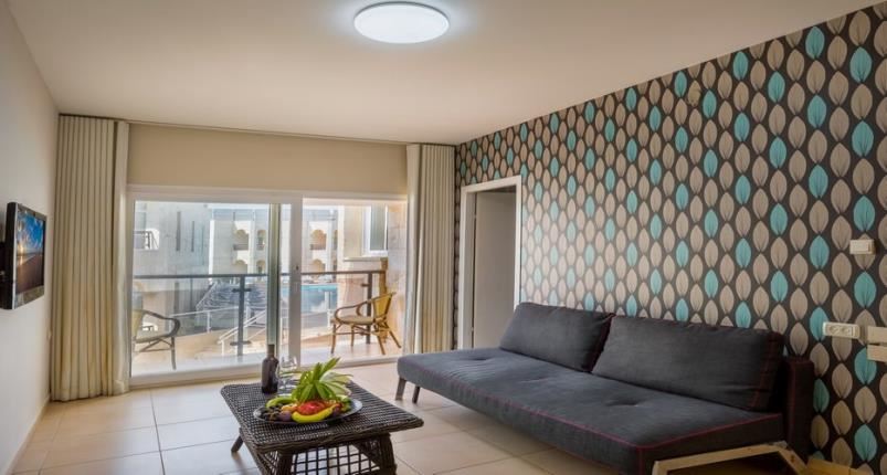 Acco Beach - family room